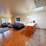 Downtown Juneau Gem: 1Br Apt With Stunning Views!