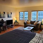 Downtown Juneau Gem: 1Br Apt With Stunning Views!
