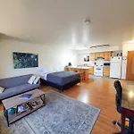 Downtown Juneau Gem: 1Br Apt With Stunning Views!