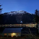 Updated Douglas Apartment, Near Downtown And Skiing