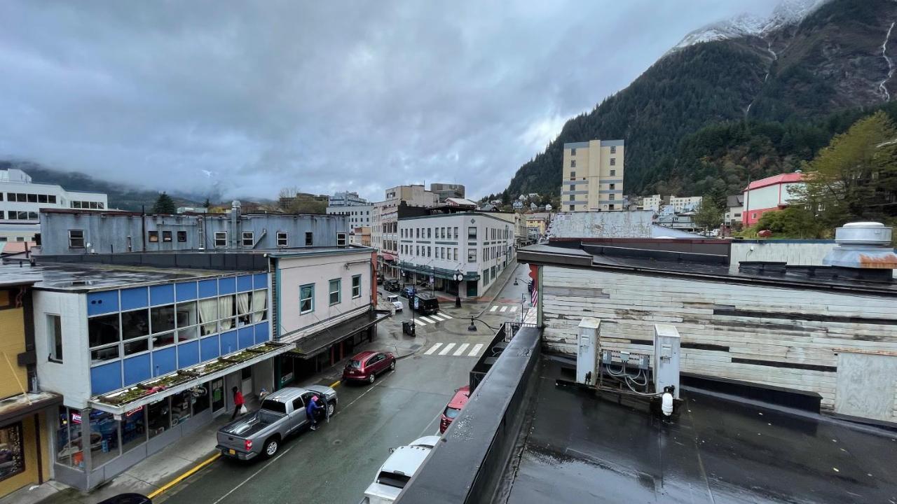Alaskan And Bar Juneau