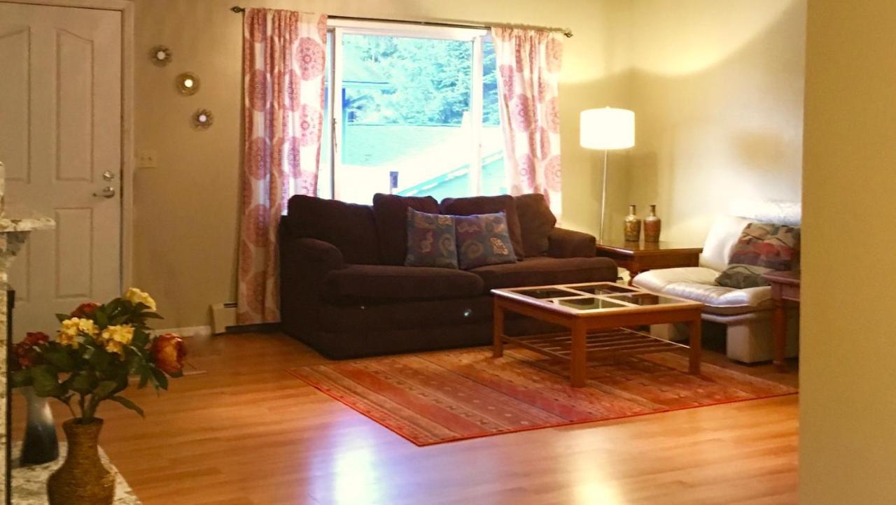 Rainbow Row - Two Private Units In Complex, Near Mendenhall Glacier, Trails, And Conveniences!