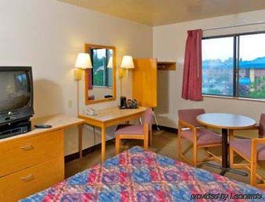 Super 8 By Wyndham 2*