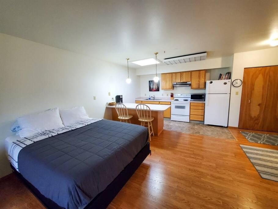 Downtown Gem: 1br With Stunning Views! * Juneau