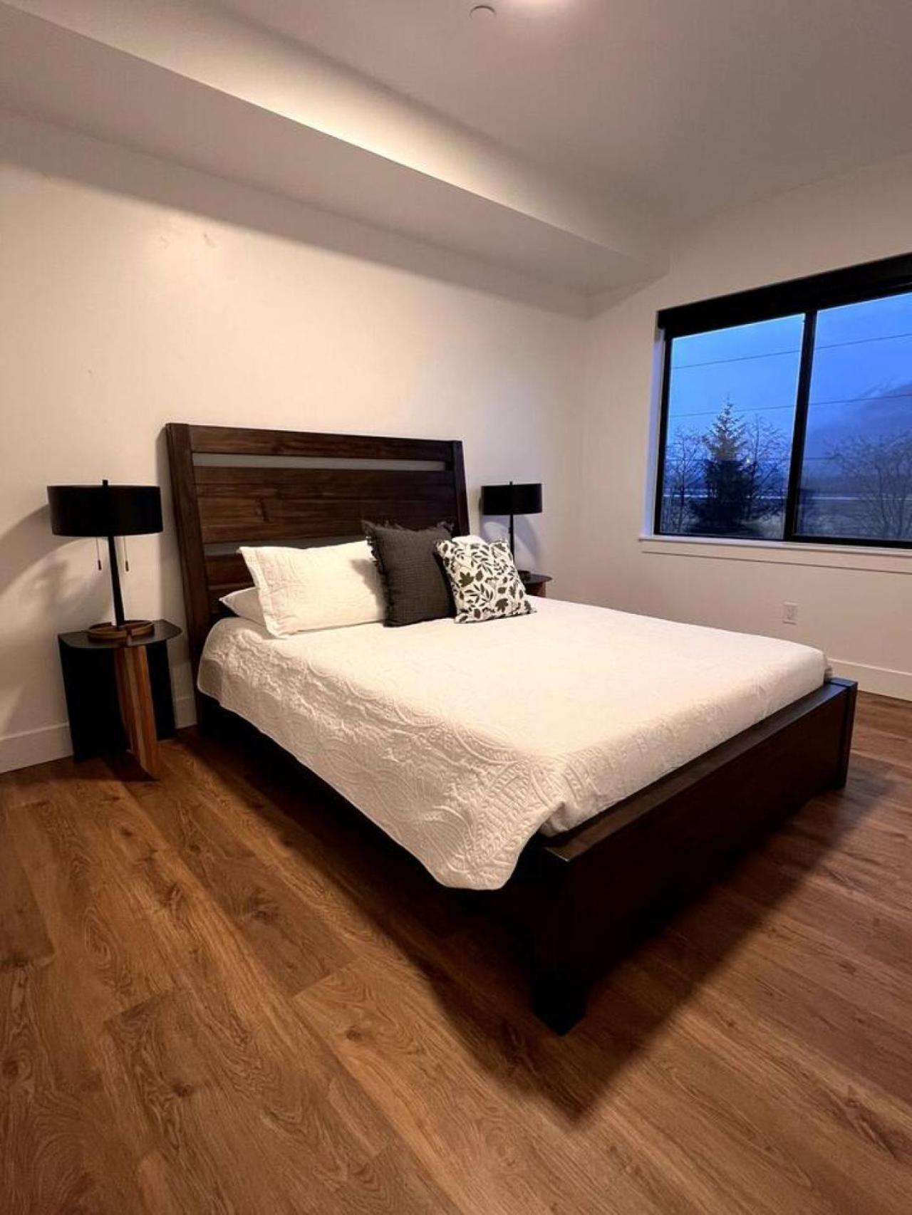 Airport Access With Stunning View A203 Juneau