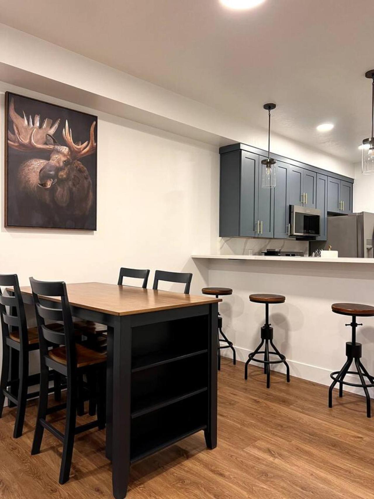 Airport Access With Stunning View A203 Juneau