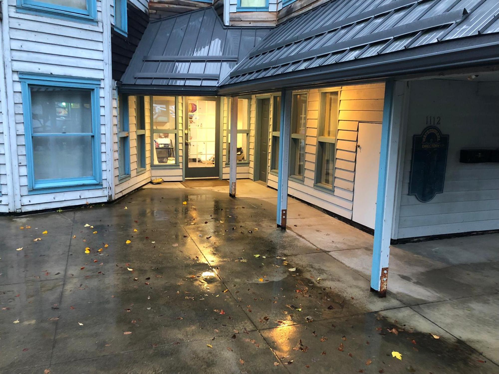 Waterwheel Plaza Penthouse Downtown Douglas Apartment