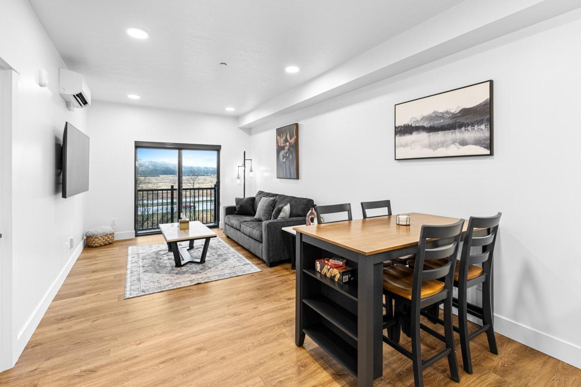 Airport Access With Stunning View A203 Juneau