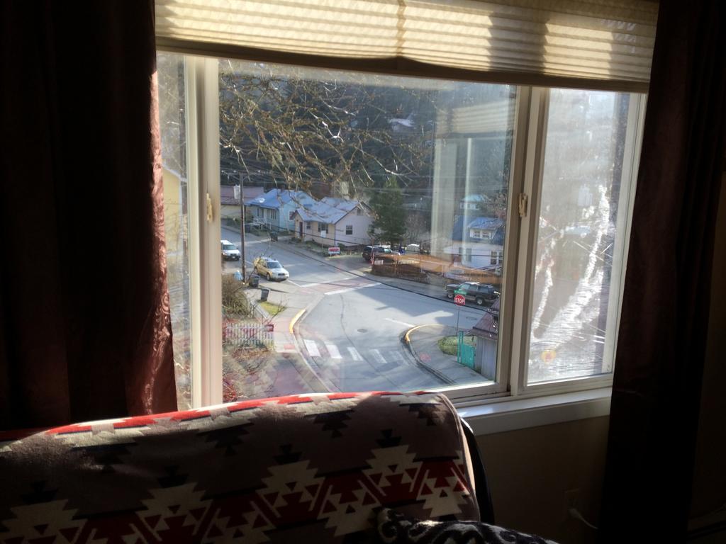 Juneau Guesthouse *