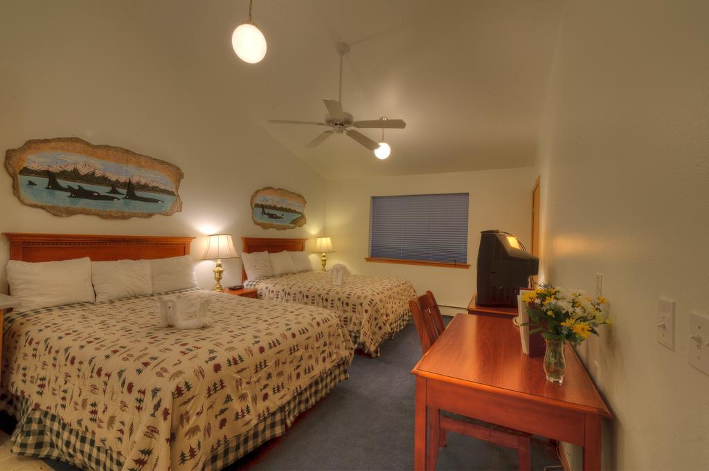 Hotel Frontier In 3*