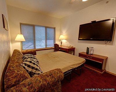 Juneau Hotel 3*