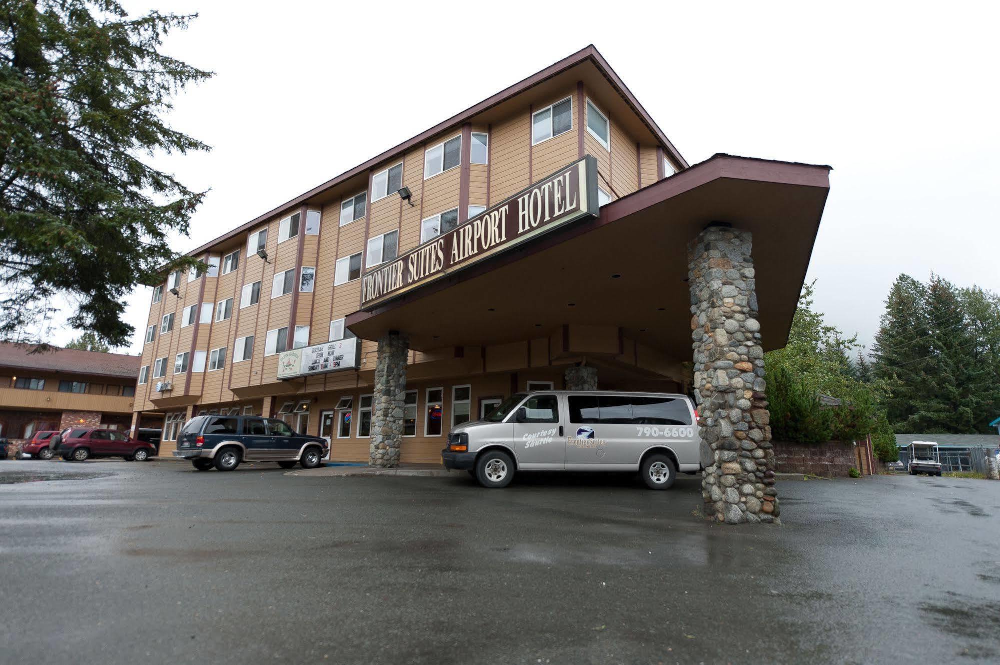 Frontier In Hotel 3*